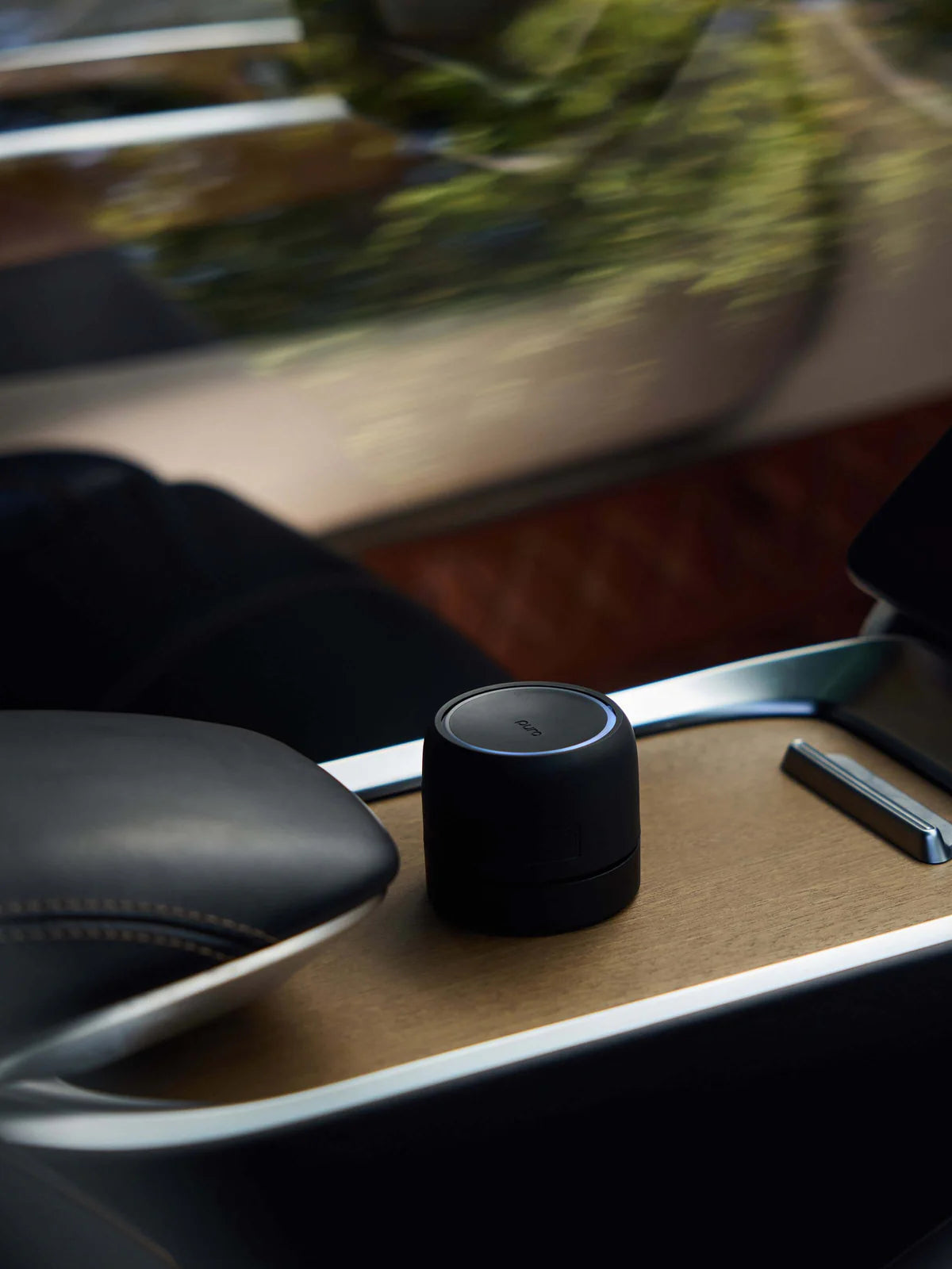 Pura Car Pro™ Smart fragrance diffuser
