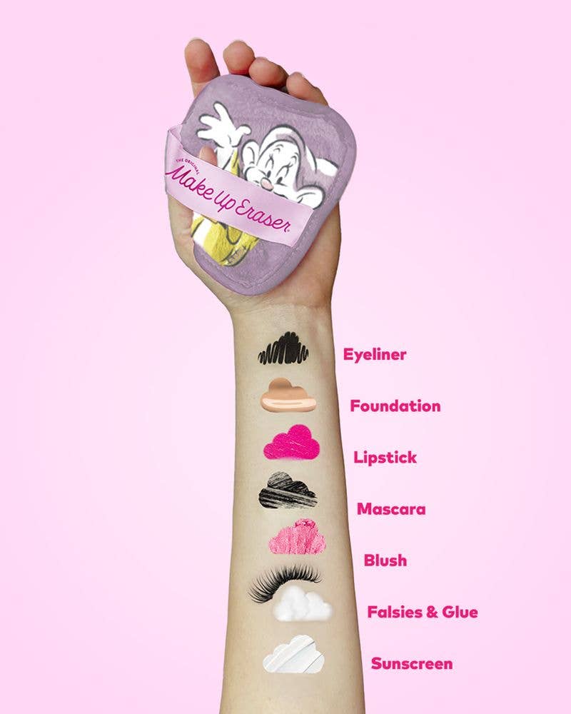 Snow White & The Seven Dwarfs 7-Day Gift Set © Disney