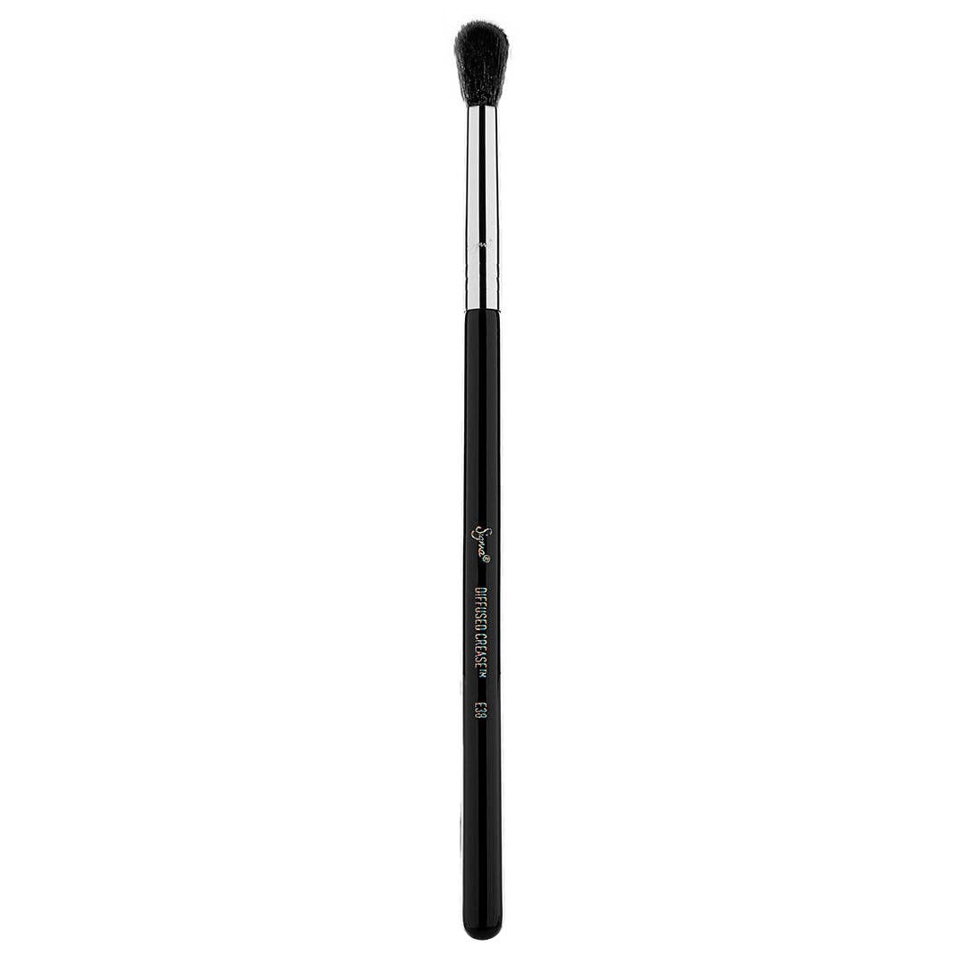 E38 Diffused Crease™ Brush - Classic