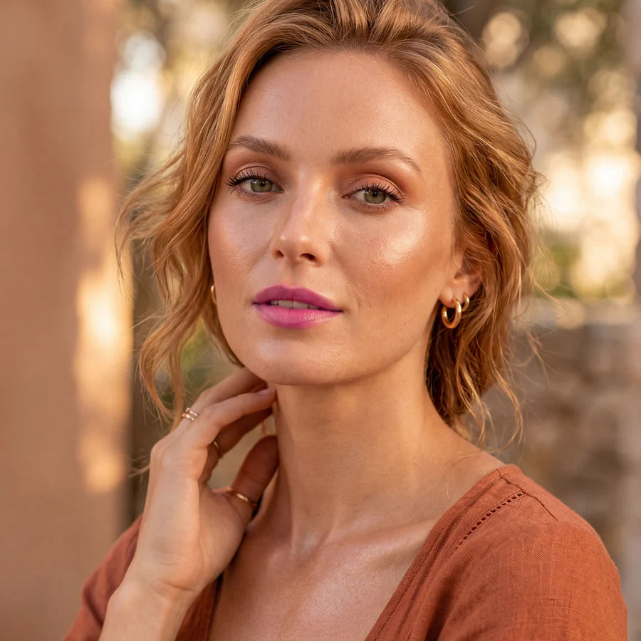 Tea To Tan Golden Glow Illuminating Aqua-Bronzing Serum