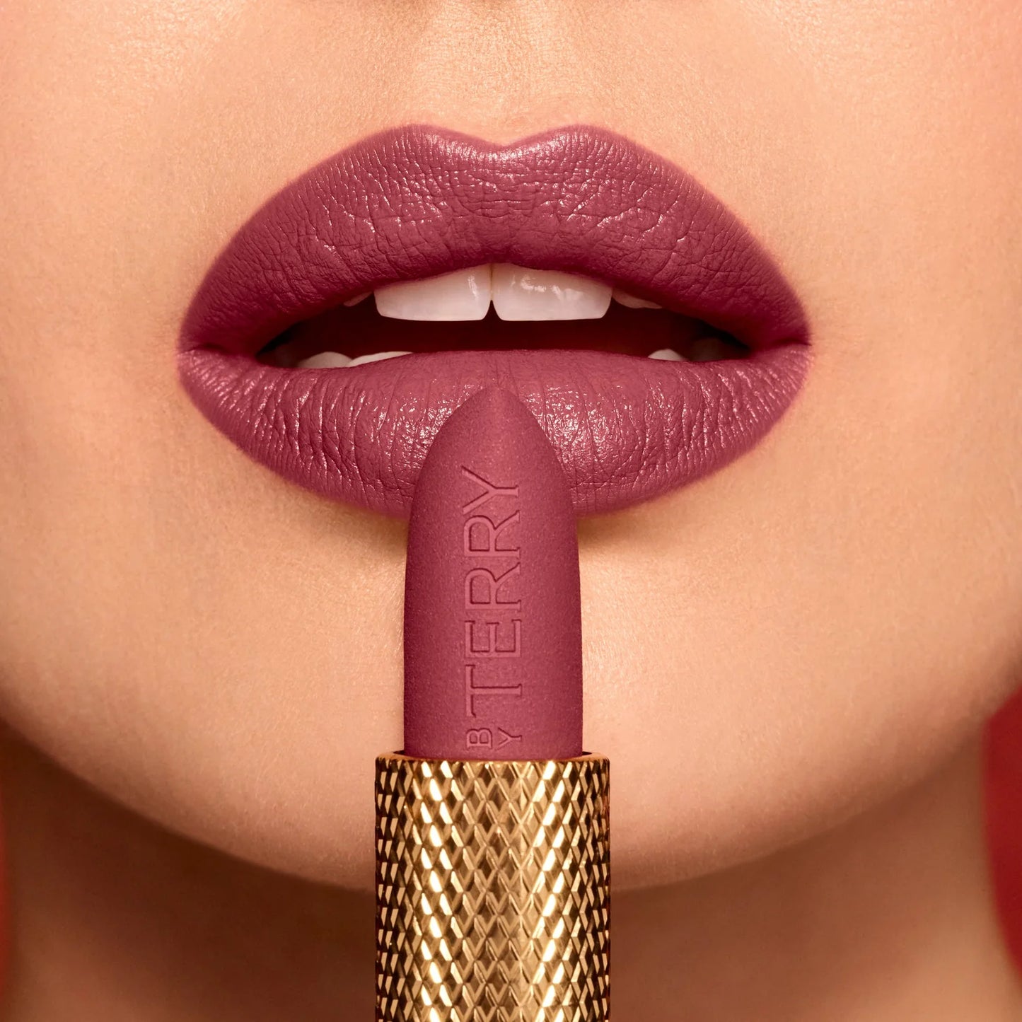Rouge Opulent Lipstick