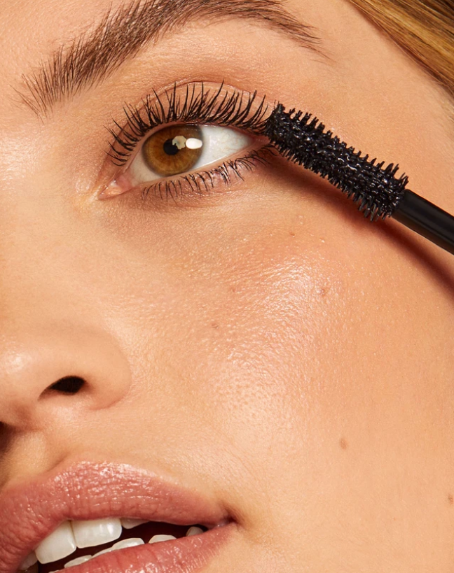 Fullest Volumizing Mascara