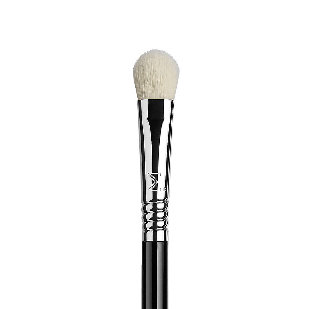 E28 DETAILED BUFFER™ BRUSH