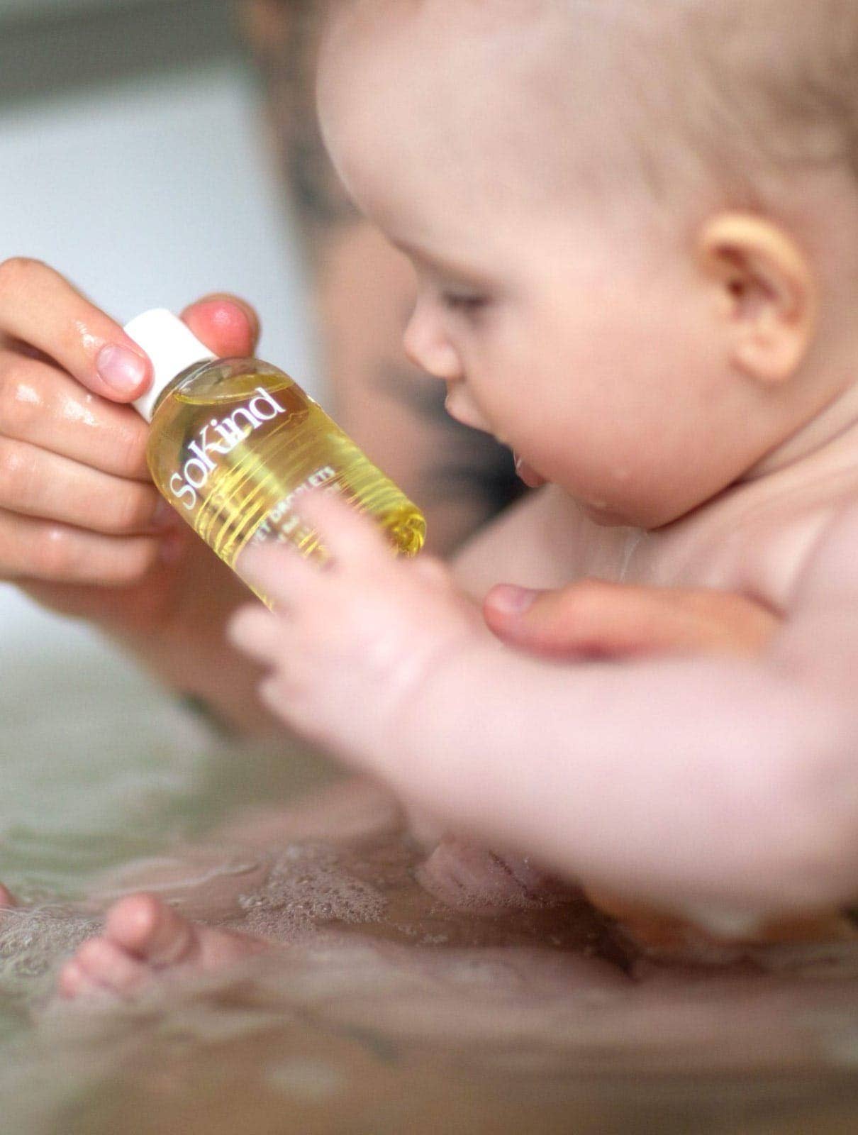 Velvet Droplets Nurturing Baby Bath Oil