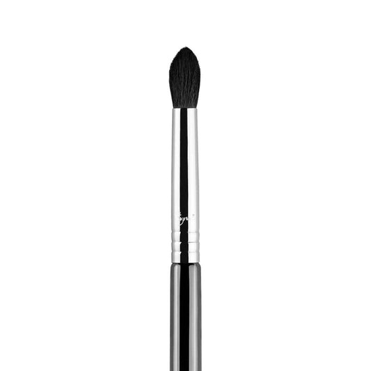 E45 Small Tapered Blending Brush - Classic