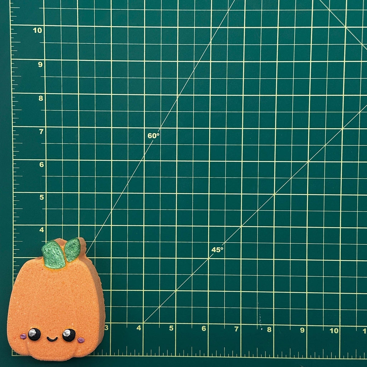 Halloween Smiley Pumpkin Bath Bomb