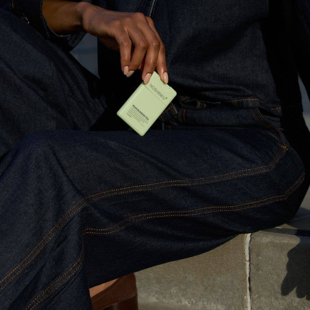 Refillable Pear Blossom Tea Hydrating Pocket Hand Sanitizer