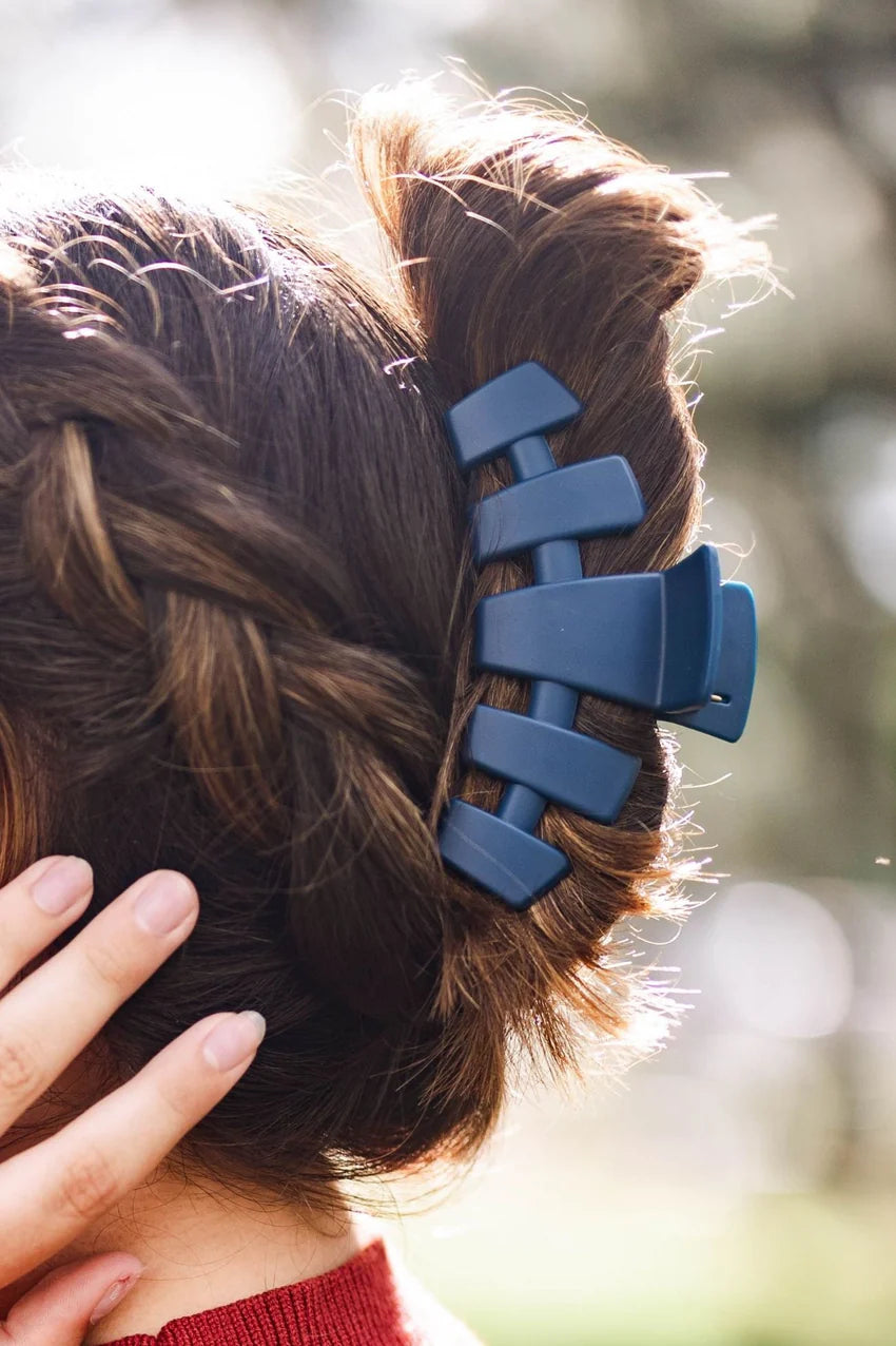 Classic Midnight Rain Hair Clip