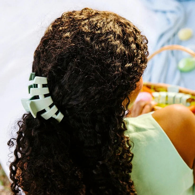 Dew Drop Classic Hair Clip