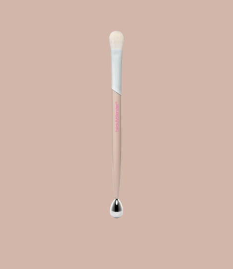 Shady Lady | All-over eyeshadow brush and cooling roller