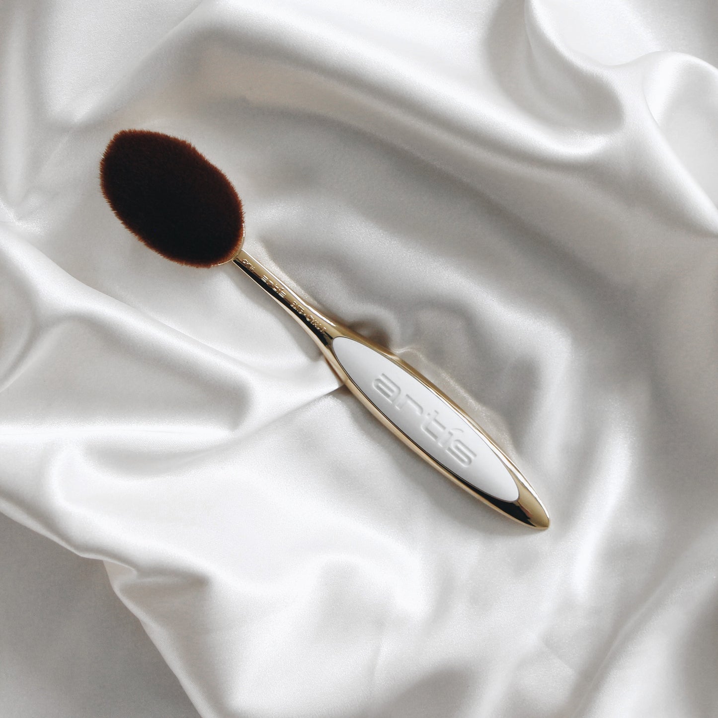 Elite Collection | Oval 7 Brush